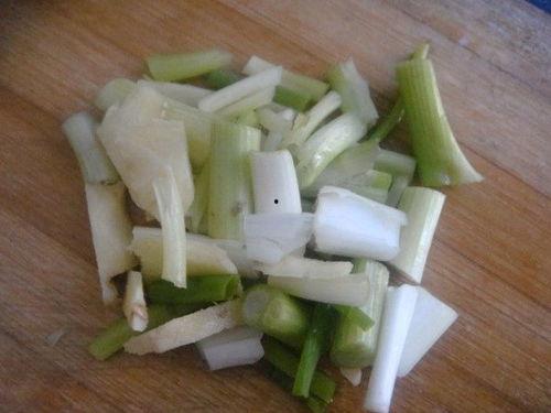 鸡吃生葫芦瓜视频教程大全,轻松掌握养殖技巧