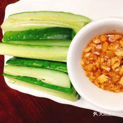 的瓜蘸酱吃视频,跟随视频体验蘸酱吃瓜的乐趣 第2张 的瓜蘸酱吃视频,跟随视频体验蘸酱吃瓜的乐趣 第2张