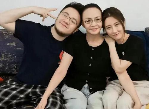 娱乐八卦开心吃瓜视频,开心吃瓜,揭秘明星幕后故事 第2张 娱乐八卦开心吃瓜视频,开心吃瓜,揭秘明星幕后故事 第2张