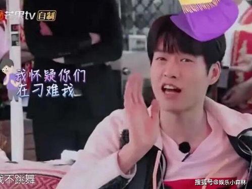 欢乐吃瓜少年完整视频,揭秘视频中的爆笑瞬间与趣味故事  第2张