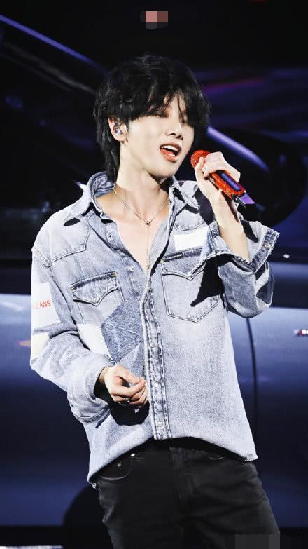 华晨宇吃瓜视频大全,揭秘明星幕后趣事  第2张